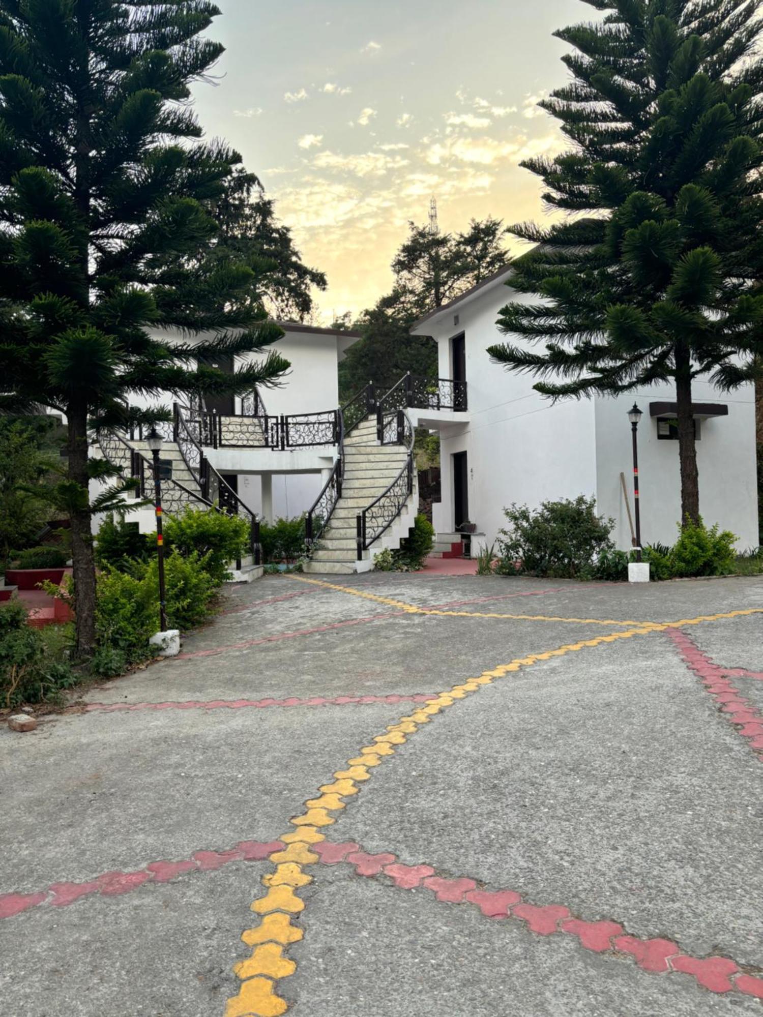 Shikha Resort Ewentbliz Bhimtal Luaran gambar