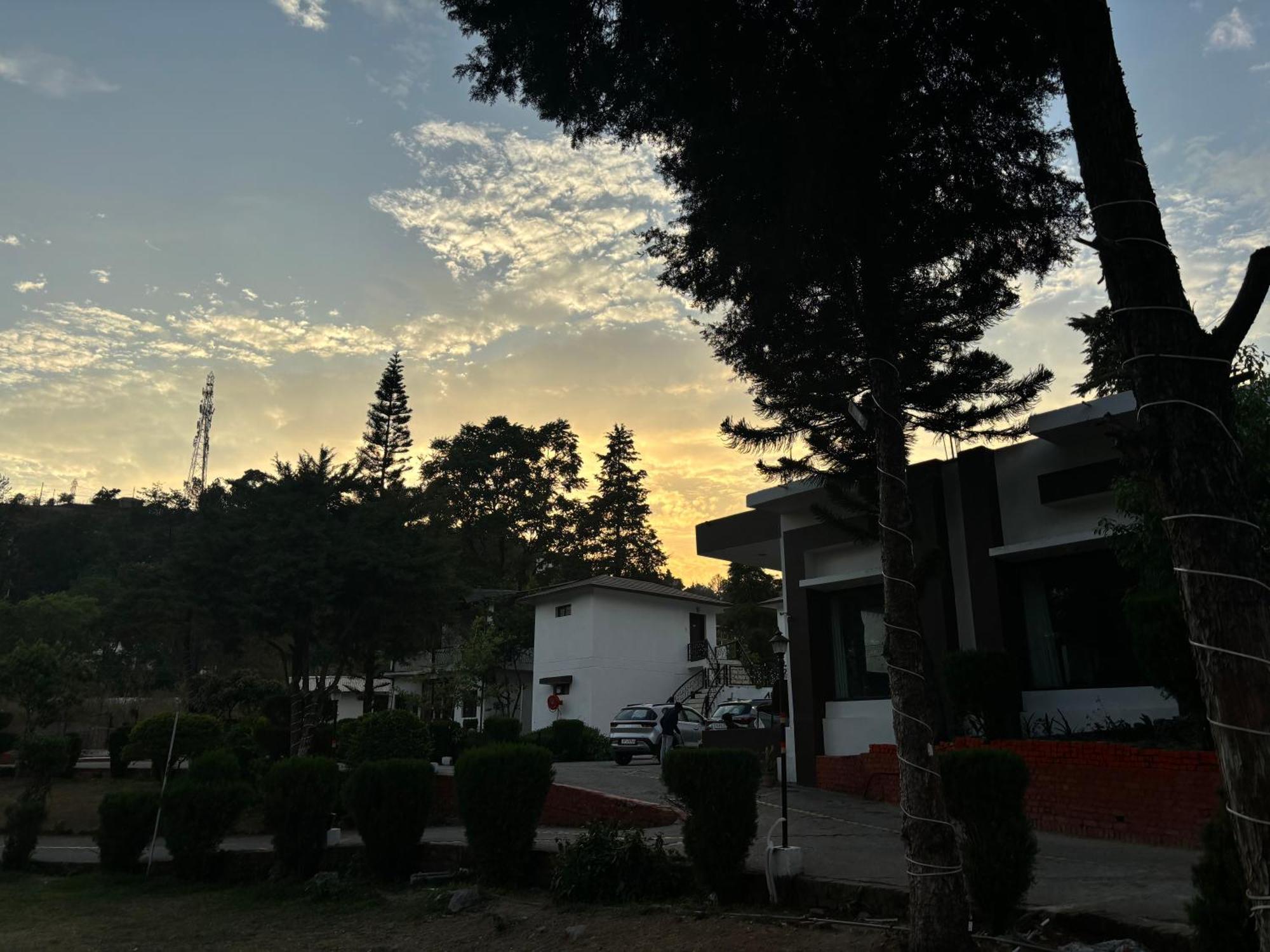 Shikha Resort Ewentbliz Bhimtal Luaran gambar